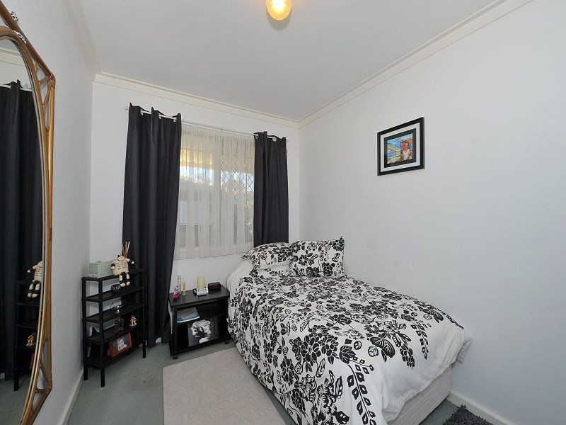 19 Moat Street, Mandurah WA 6210