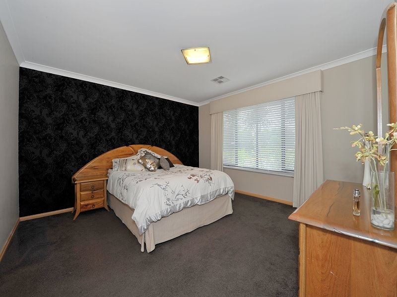 142 Yindana Boulevard, Lakelands WA 6180