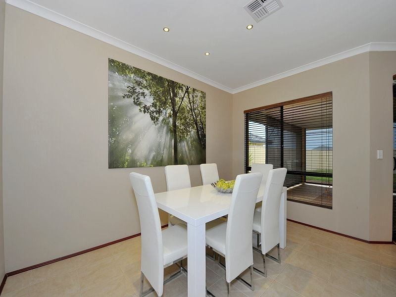 142 Yindana Boulevard, Lakelands WA 6180