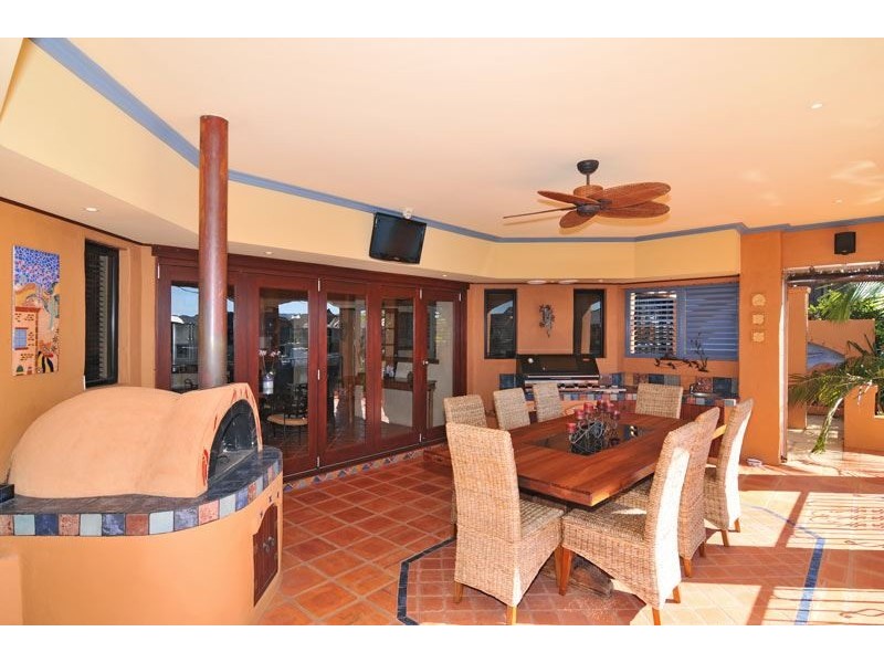 14 Leisure Way, Halls Head WA 6210