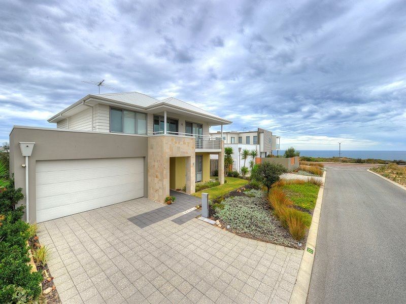 11 Impressa Way, Halls Head WA 6210