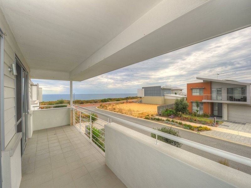 11 Impressa Way, Halls Head WA 6210