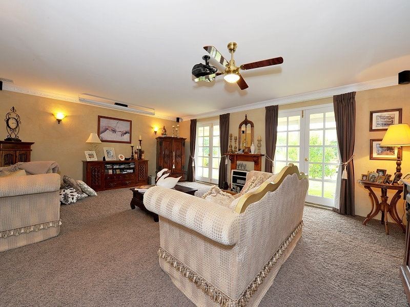 107 Greyhound Retreat, Nambeelup WA 6207