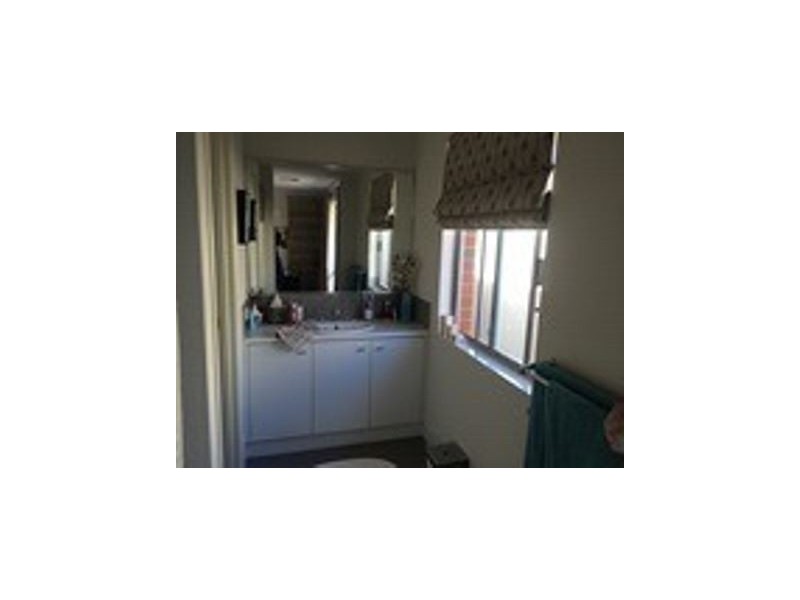 13 Cohen Vista, Lakelands WA 6180