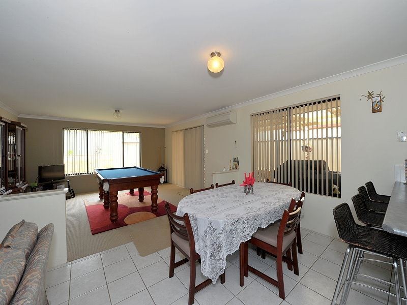 209 Oakmont Avenue, Meadow Springs WA 6210