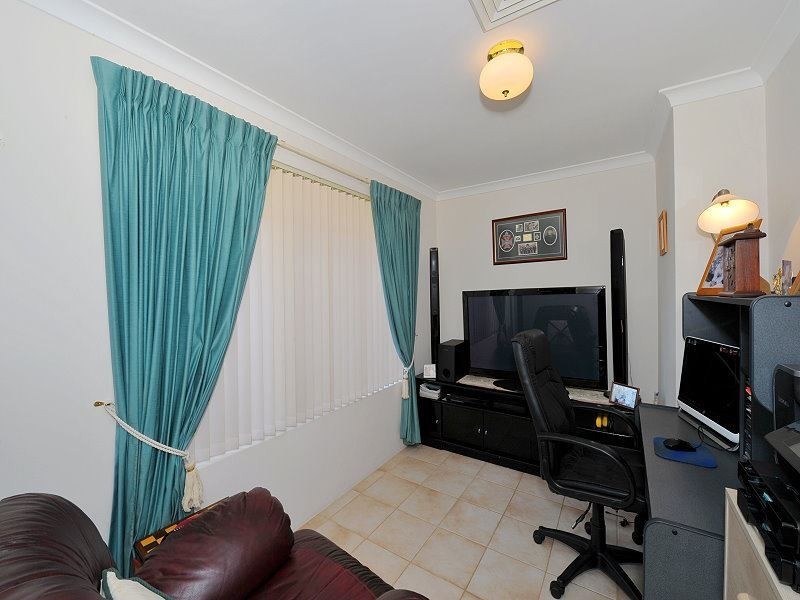 7 Pennington Gardens, Erskine WA 6210