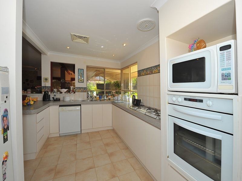 7 Pennington Gardens, Erskine WA 6210