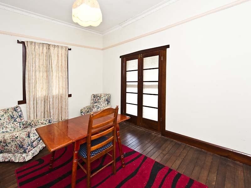 10 Thatcher Street, Waroona WA 6215