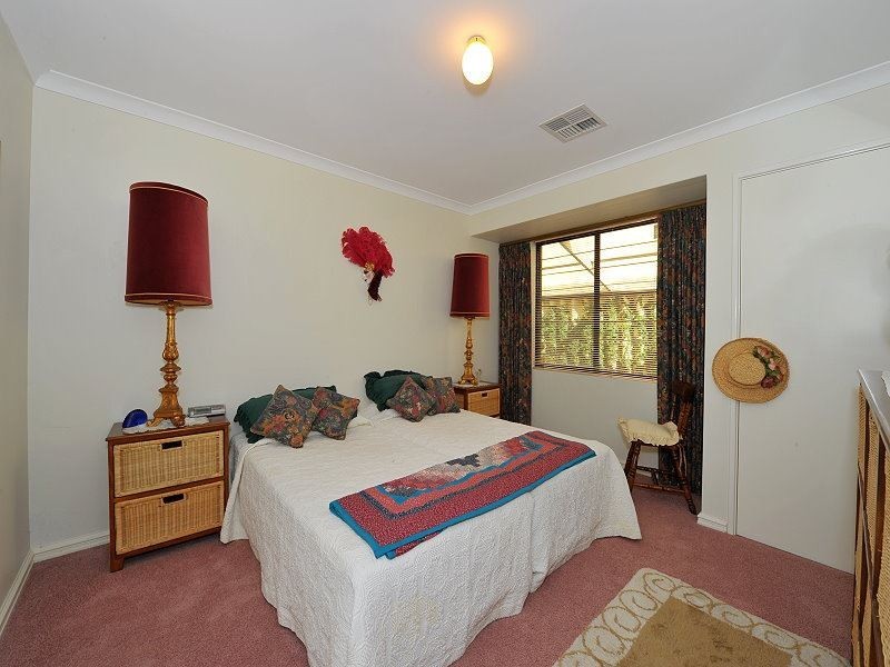 15 Dorneywood Crescent, Erskine WA 6210