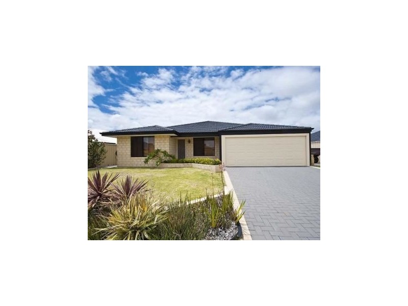 14 Chalice Rise, Lakelands WA 6180