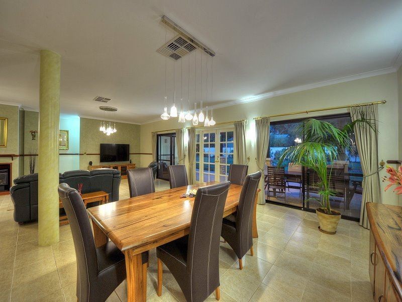 1 Laidley Way, Greenfields WA 6210