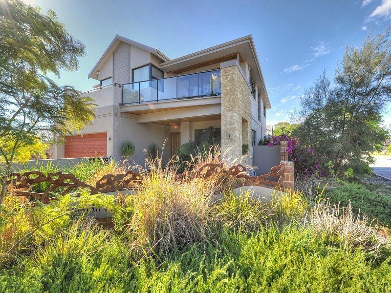 125 Hudson Drive, Dudley Park WA 6210