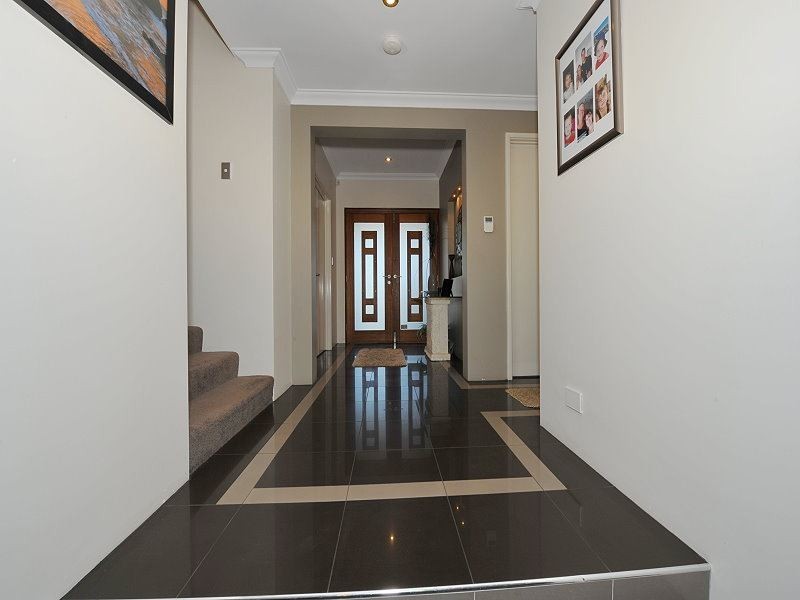 125 Hudson Drive, Dudley Park WA 6210