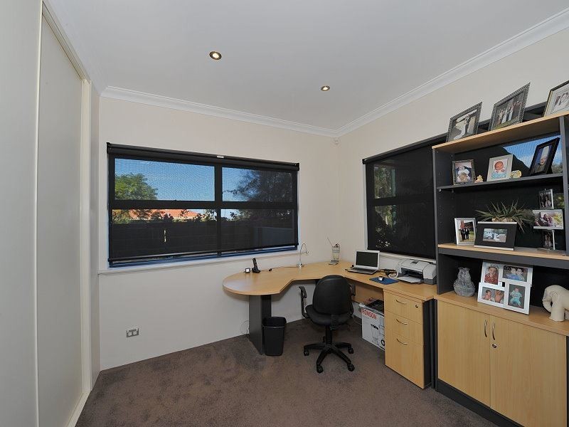 125 Hudson Drive, Dudley Park WA 6210