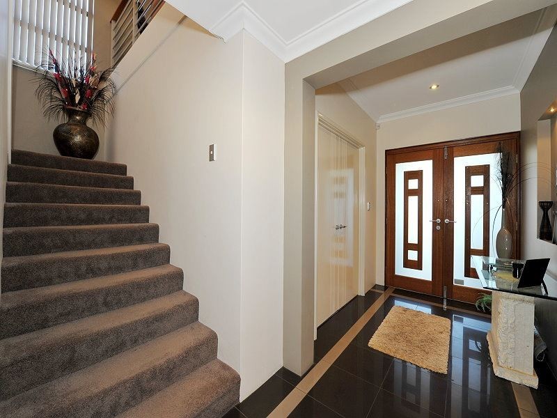 125 Hudson Drive, Dudley Park WA 6210