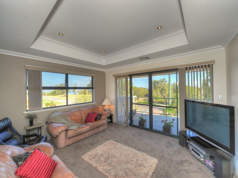 125 Hudson Drive, Dudley Park WA 6210