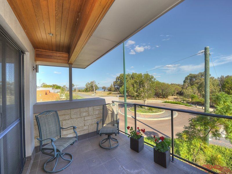 125 Hudson Drive, Dudley Park WA 6210