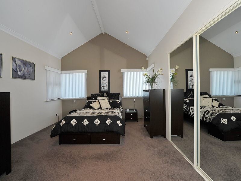 125 Hudson Drive, Dudley Park WA 6210