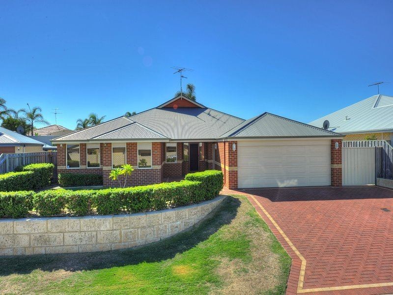 21 Bookleaf Loop, Halls Head WA 6210