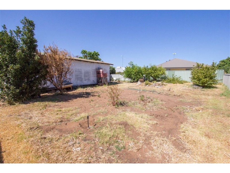2 Yanget Street, Mandurah WA 6210