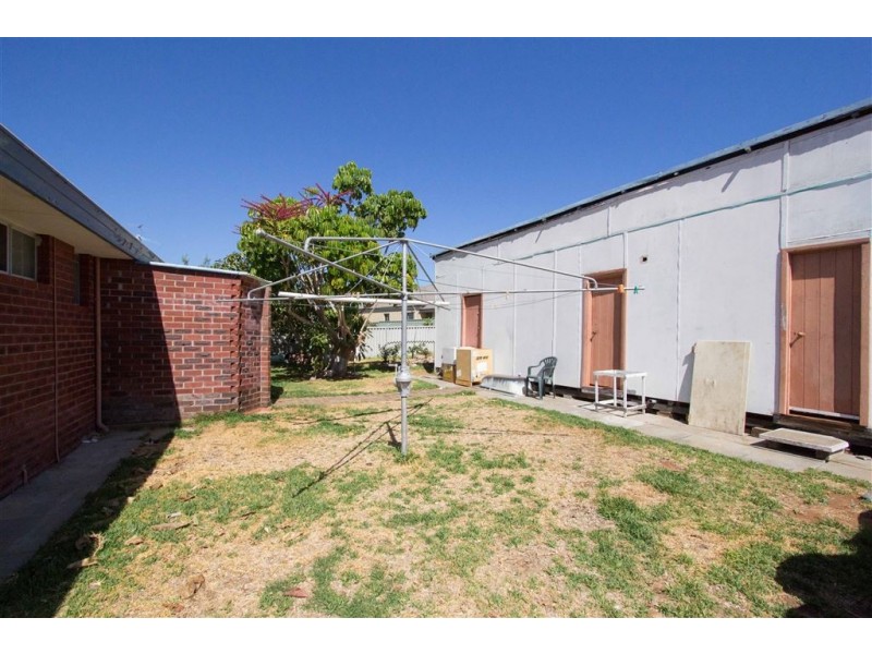 2 Yanget Street, Mandurah WA 6210