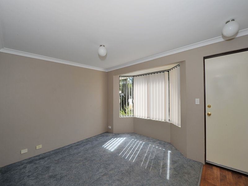 17 Murdoch Drive, Greenfields WA 6210