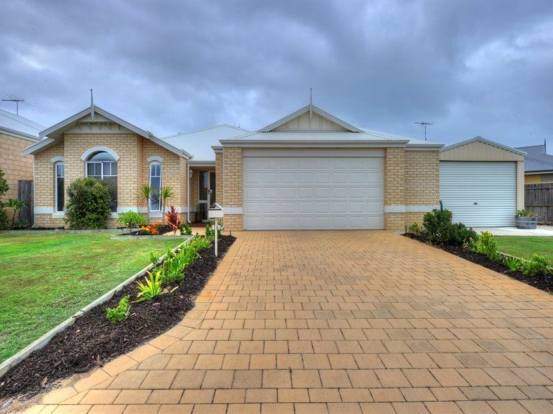 16 Tectona Way, Halls Head WA 6210