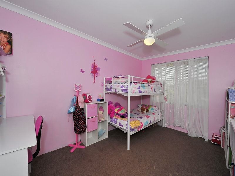 16 Tectona Way, Halls Head WA 6210