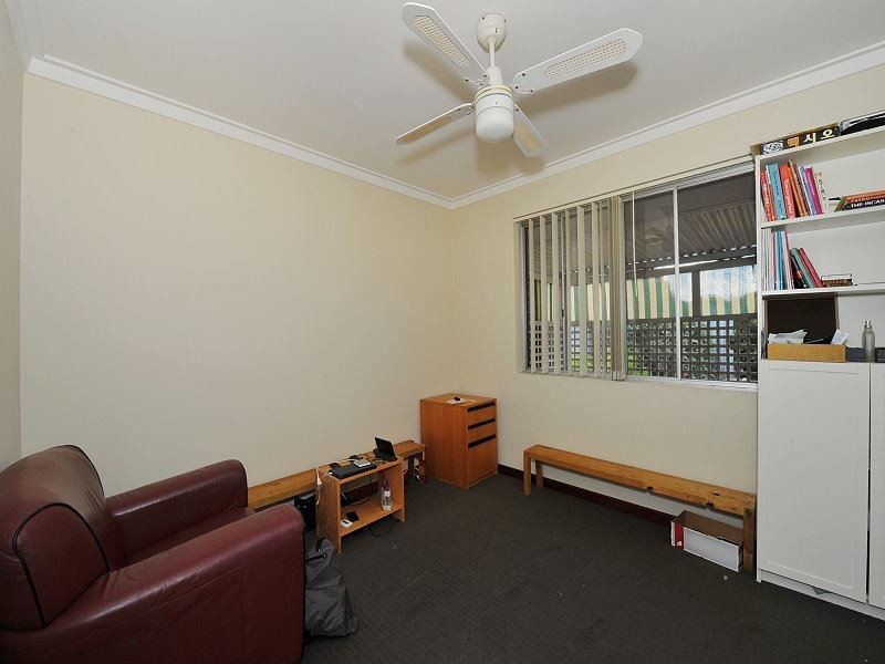 16 Clarice Street, Mandurah WA 6210
