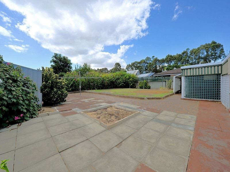 16 Clarice Street, Mandurah WA 6210