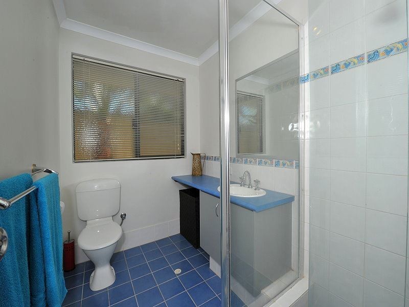 18 Firestone Place, Meadow Springs WA 6210