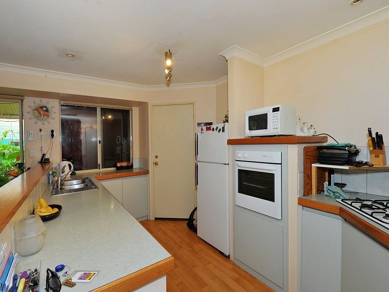 16 Lucidus Retreat, Greenfields WA 6210