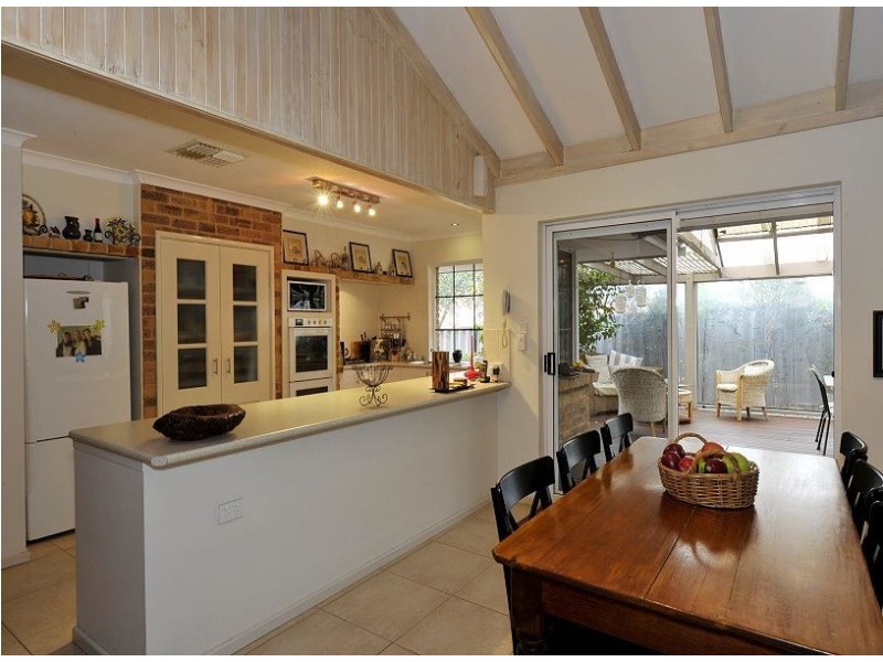 6 Hickory Court, Halls Head WA 6210