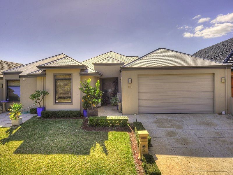 22 Leisure Way, Halls Head WA 6210