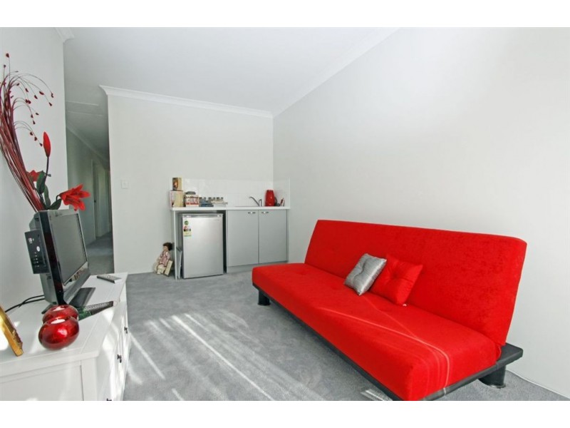 10 Clyde Place, Mandurah WA 6210