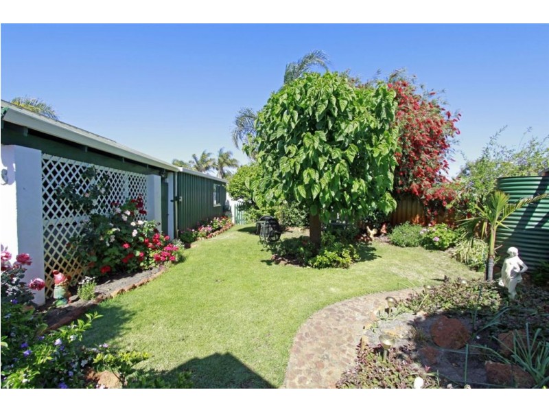 2 Tallong Court, Greenfields WA 6210