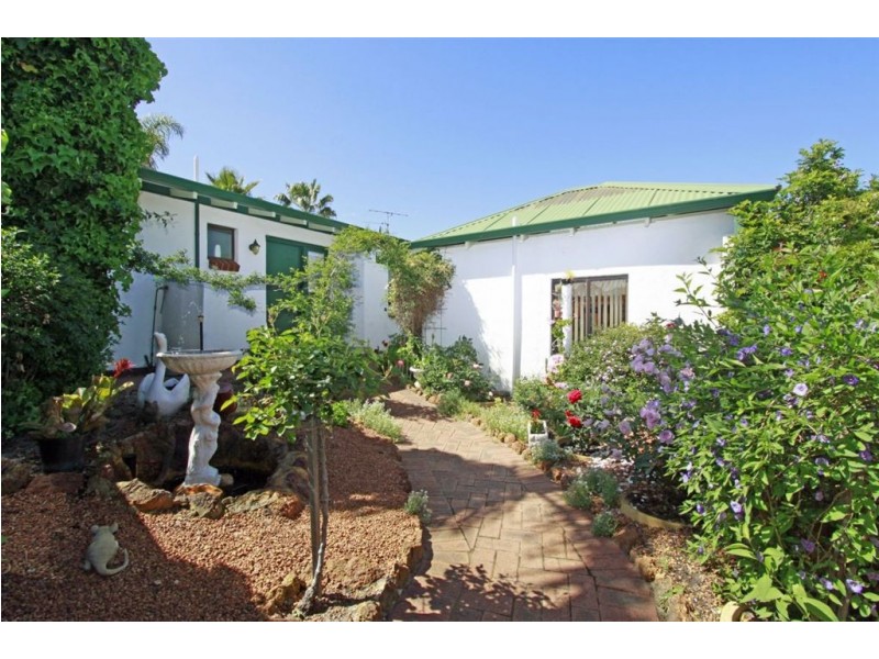 2 Tallong Court, Greenfields WA 6210