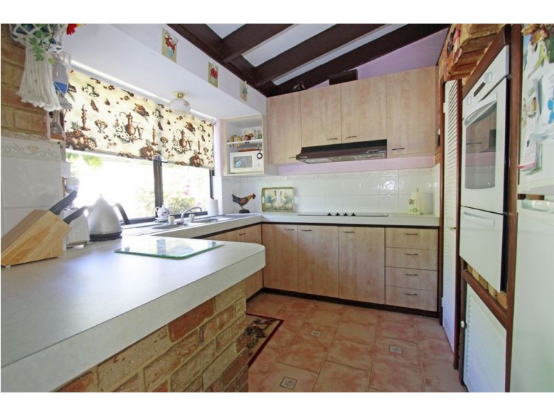 2 Tallong Court, Greenfields WA 6210