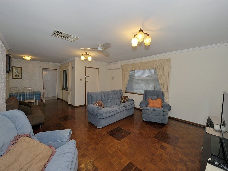 15 Adonis Road, Silver Sands WA 6210