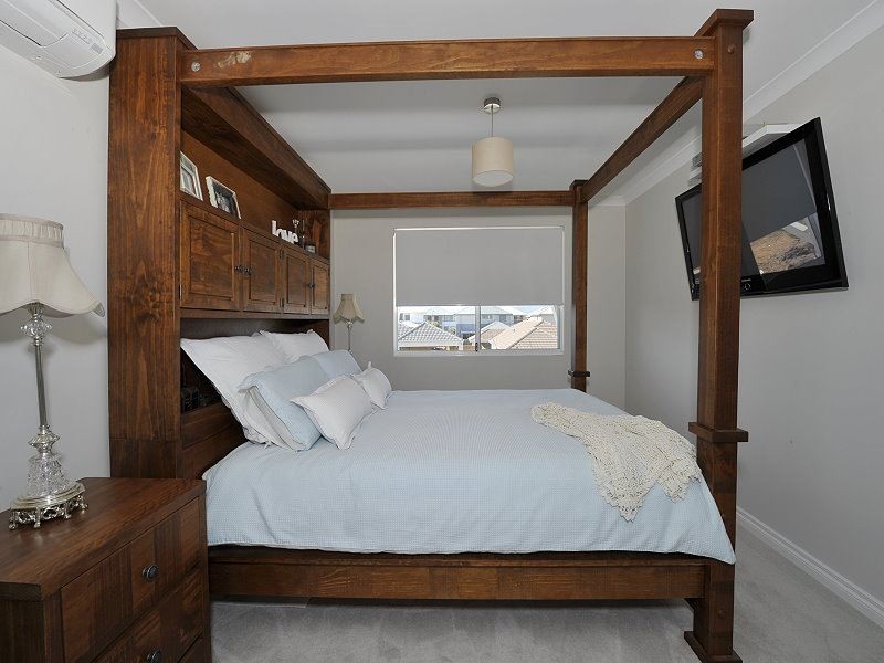 17 Stellaria Avenue, Halls Head WA 6210