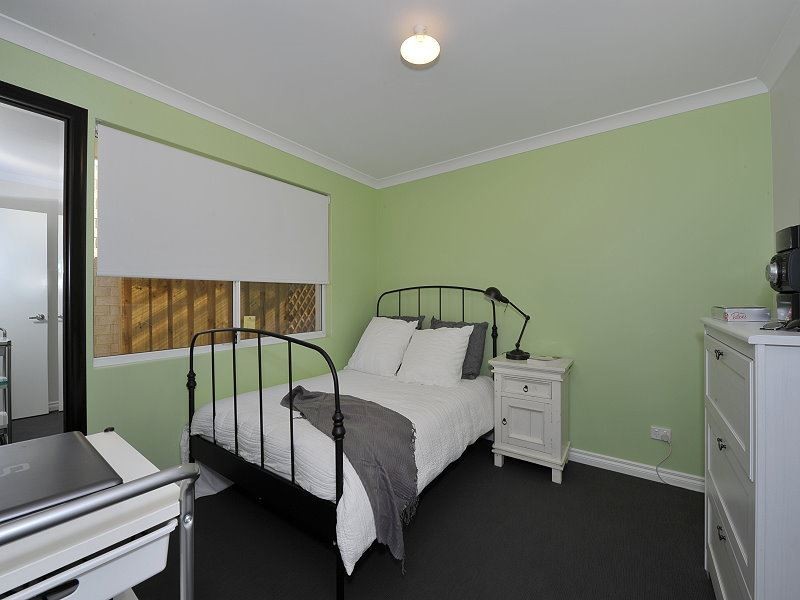 17 Stellaria Avenue, Halls Head WA 6210