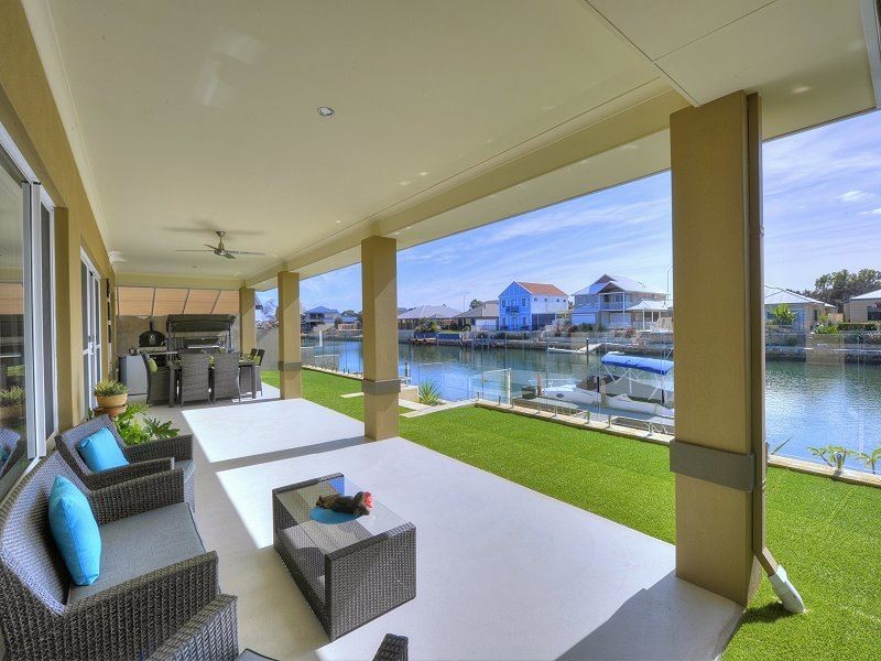 19 Gael Place, Dudley Park WA 6210