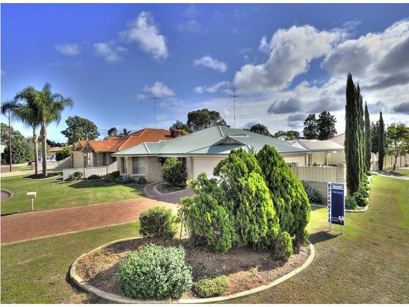 1 Lamont Court, Meadow Springs WA 6210