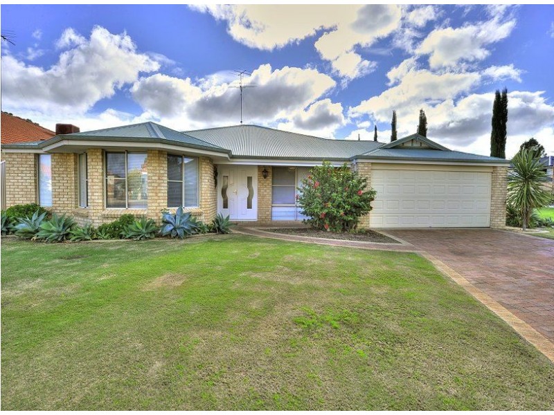 1 Lamont Court, Meadow Springs WA 6210