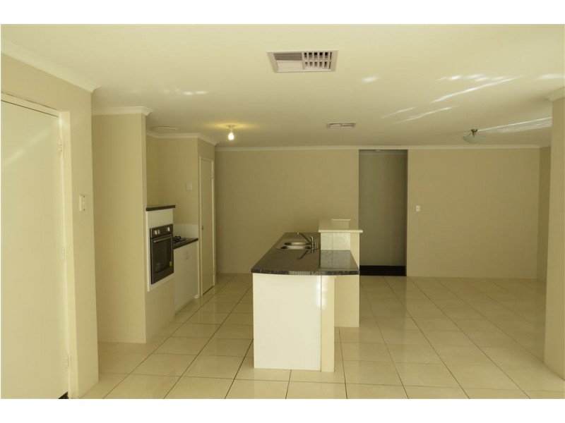 5 Columbus Street, Dudley Park WA 6210