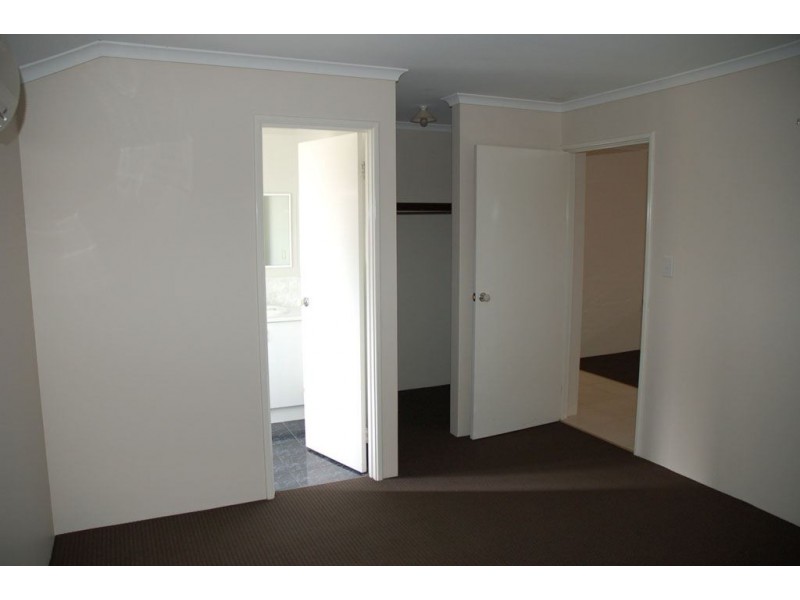 5 Columbus Street, Dudley Park WA 6210