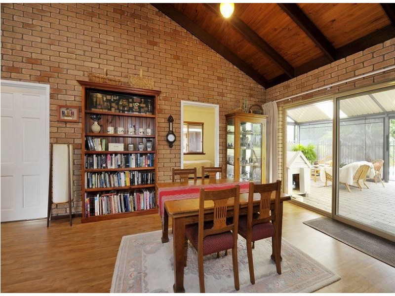 9 Leeton Close, Halls Head WA 6210