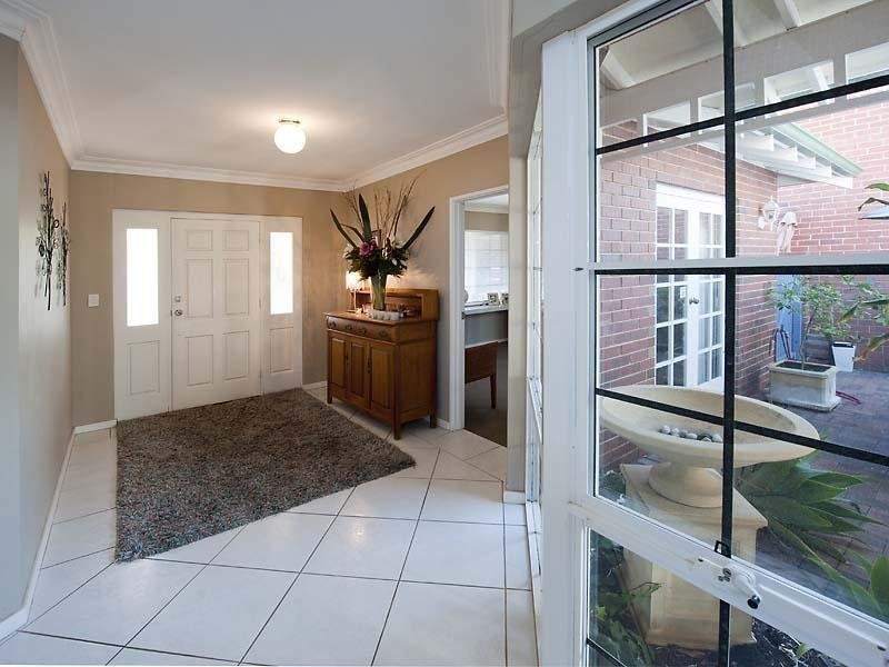 33 Hill Street, Halls Head WA 6210