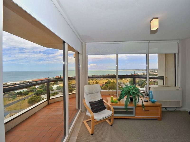 33/6a Valley Road, Halls Head WA 6210
