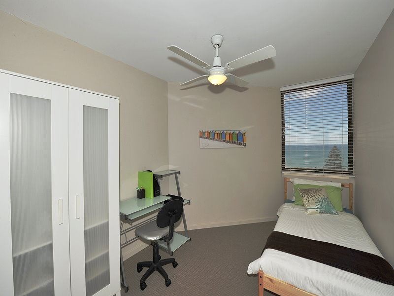 33/6a Valley Road, Halls Head WA 6210